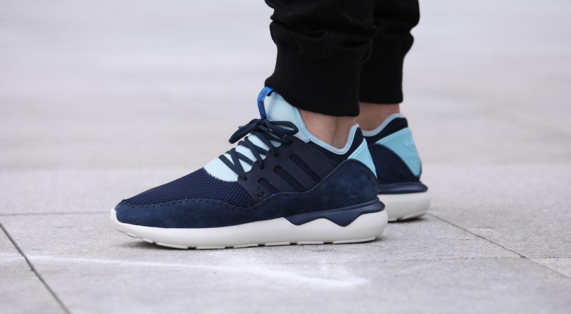 Tubular moc outlet runner suede